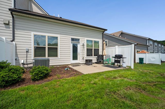 110 Bluestem Ct, Lebanon, TN 37090