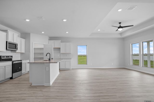 2008 Clark Ave, Zachary, LA 70791