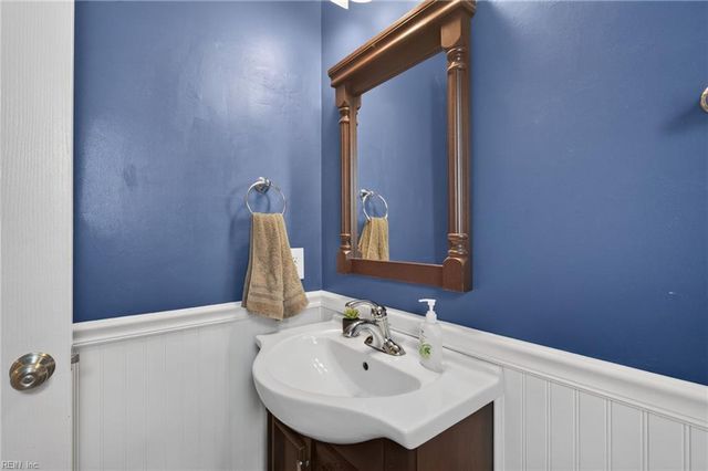 1072 Taylor Road RD, Virginia Beach, VA 23464