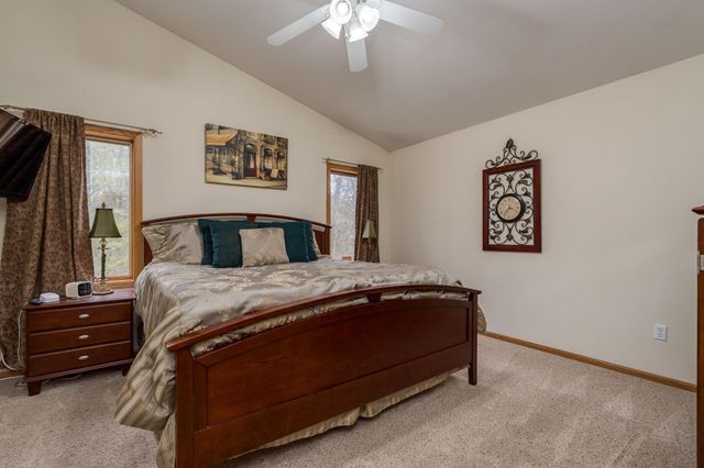 113 Sunburst Circle, Mankato, MN 56037