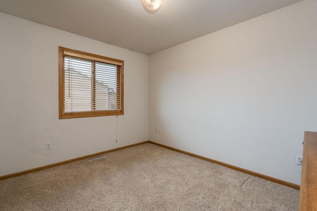 113 Sunburst Circle, Mankato, MN 56037