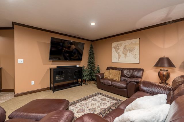 113 Sunburst Circle, Mankato, MN 56037