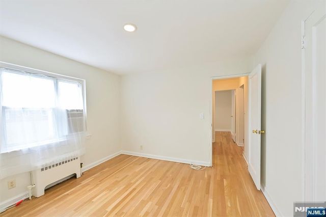 461 Heath Place 23, Hackensack, NJ 07601