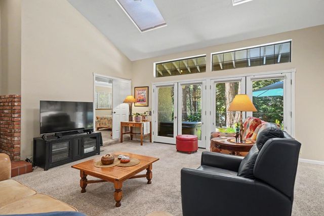 26725 Sugar Pine Dr, Pioneer, CA 95666