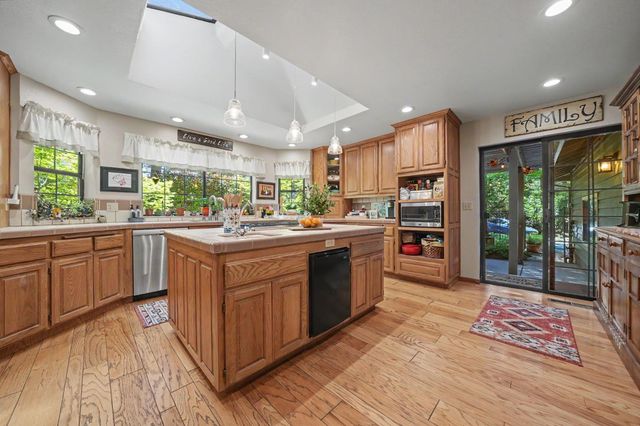 26725 Sugar Pine Dr, Pioneer, CA 95666