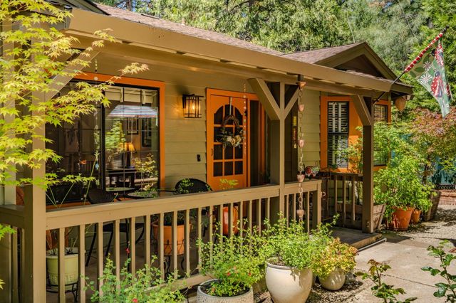 26725 Sugar Pine Dr, Pioneer, CA 95666