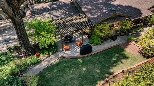 26725 Sugar Pine Dr, Pioneer, CA 95666