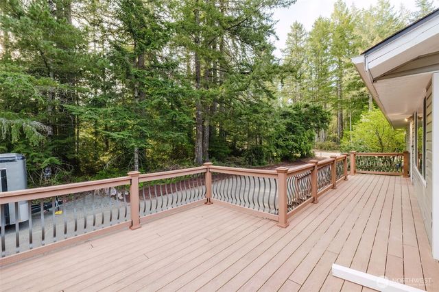 14911 NW Holly Road, Seabeck, WA 98380