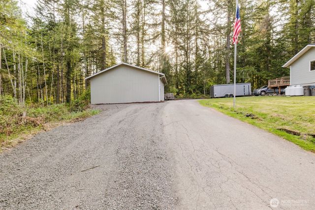14911 NW Holly Road, Seabeck, WA 98380