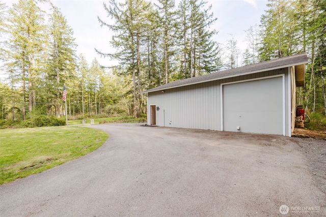 14911 NW Holly Road, Seabeck, WA 98380