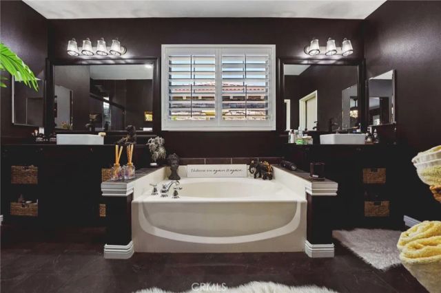 30505 Canyon Hills Road 2001, Lake Elsinore, CA 92532