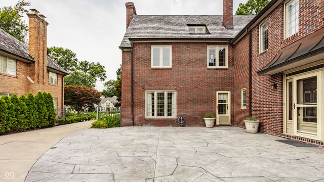 5673 N Pennsylvania Street, Indianapolis, IN 46220