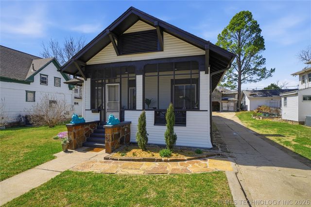606 S Independence Street, Sapulpa, OK 74066