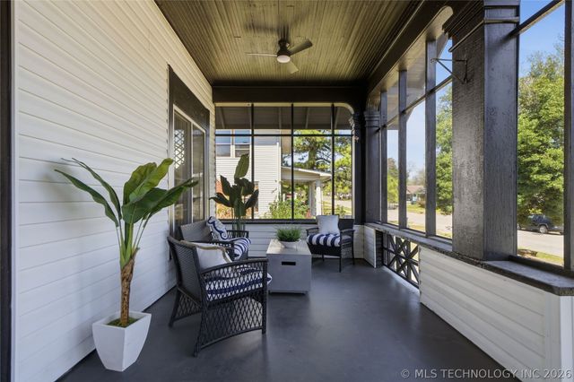 606 S Independence Street, Sapulpa, OK 74066