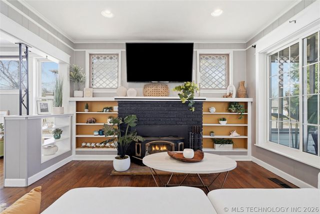 606 S Independence Street, Sapulpa, OK 74066