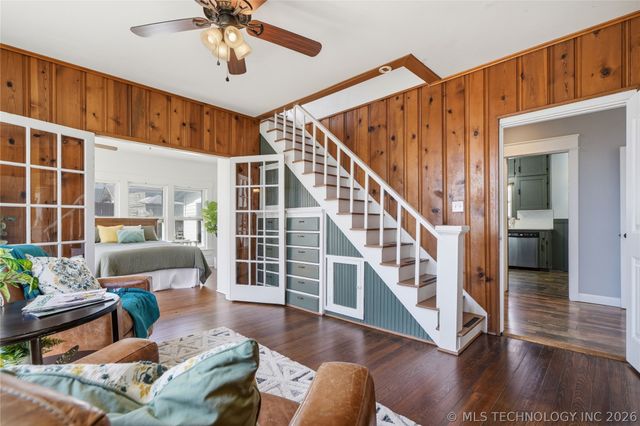 606 S Independence Street, Sapulpa, OK 74066