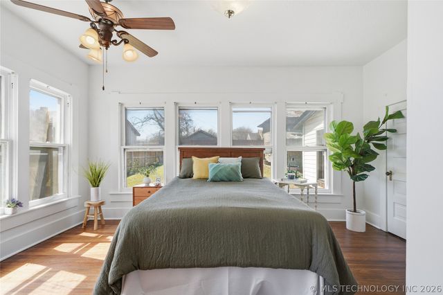 606 S Independence Street, Sapulpa, OK 74066