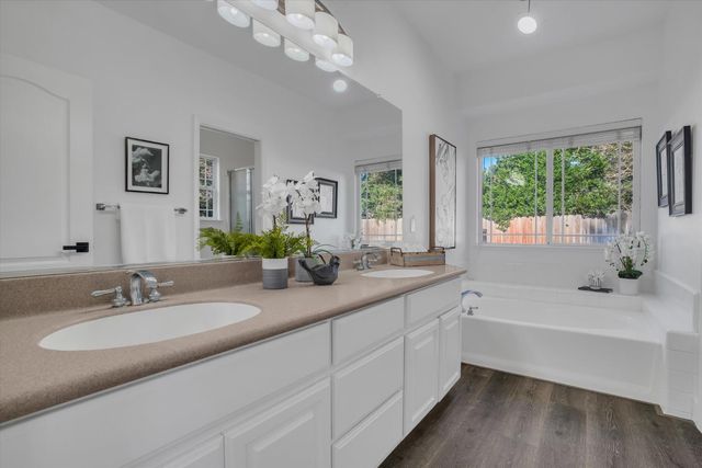 1940 Erin Way, Turlock, CA 95382