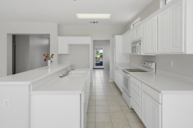 78985 Lavender Circle, Palm Desert, CA 92211