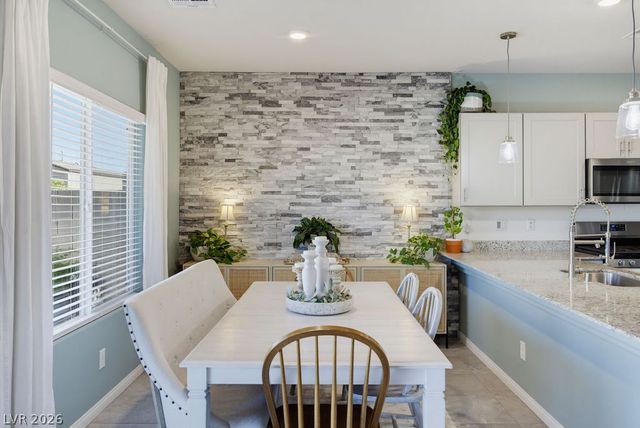 7314 Glimmer Point Street, North Las Vegas, NV 89084