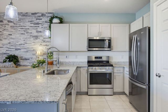 7314 Glimmer Point Street, North Las Vegas, NV 89084
