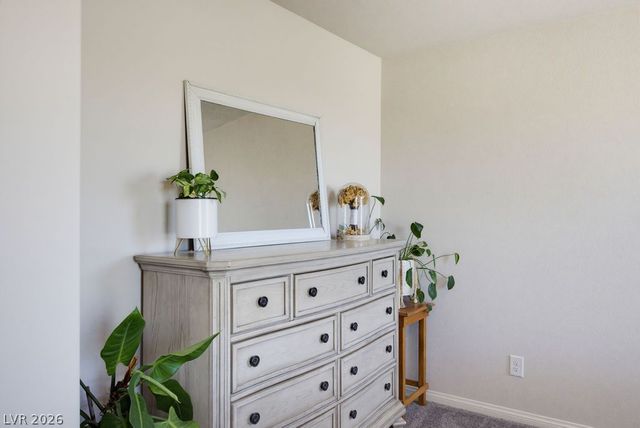 7314 Glimmer Point Street, North Las Vegas, NV 89084