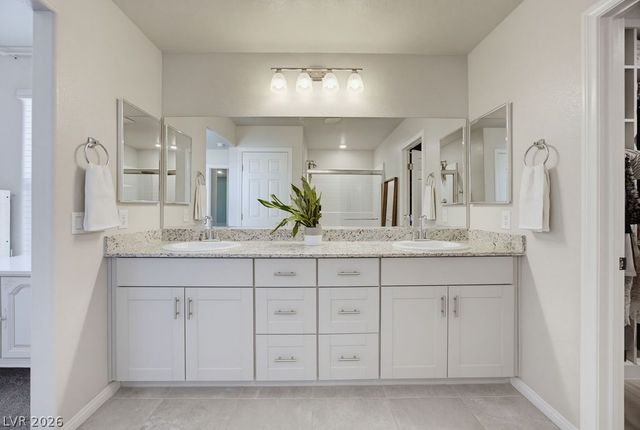 7314 Glimmer Point Street, North Las Vegas, NV 89084
