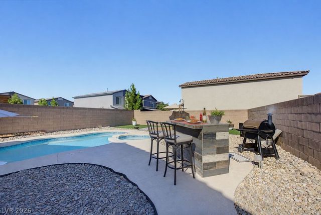 7314 Glimmer Point Street, North Las Vegas, NV 89084