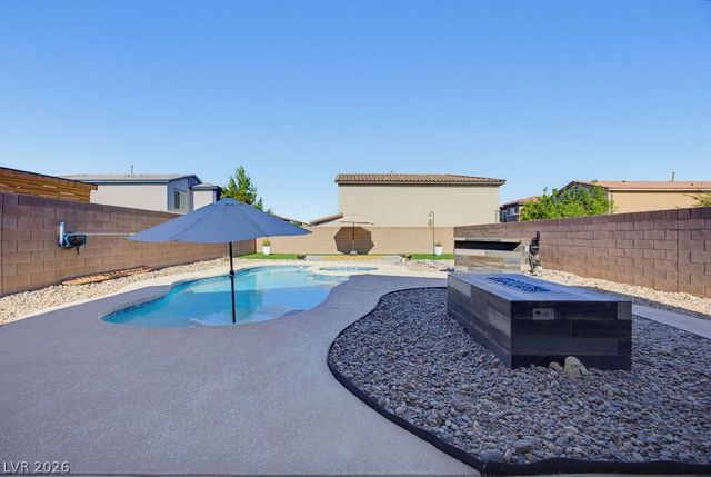 7314 Glimmer Point Street, North Las Vegas, NV 89084