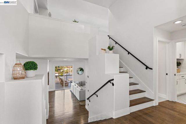 1048 Peppermill Ct, Concord, CA 94518