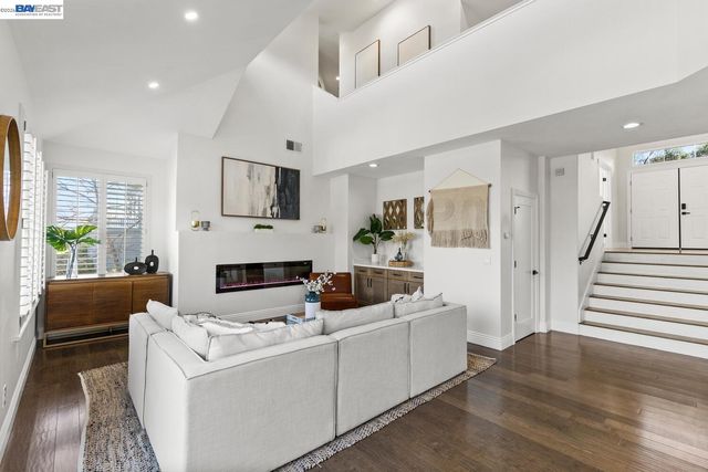 1048 Peppermill Ct, Concord, CA 94518