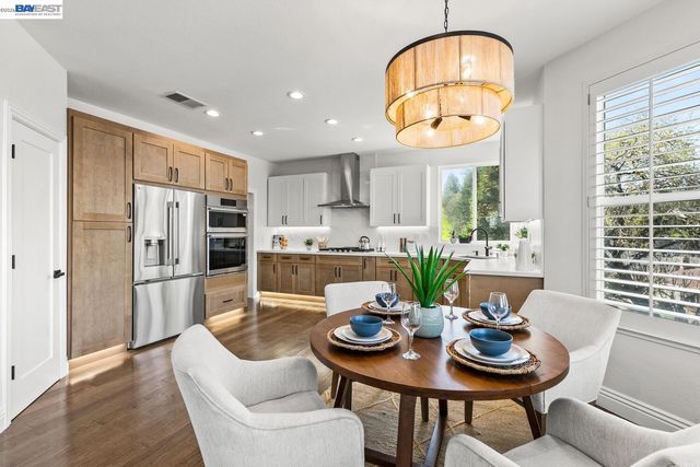 1048 Peppermill Ct, Concord, CA 94518