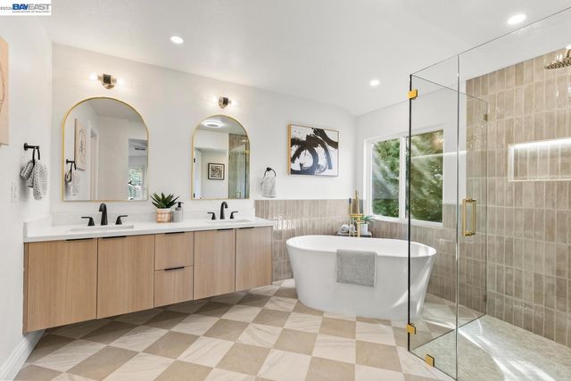 1048 Peppermill Ct, Concord, CA 94518