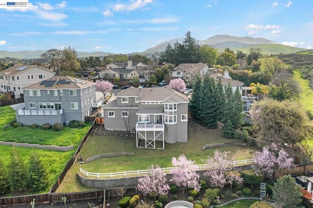 1048 Peppermill Ct, Concord, CA 94518