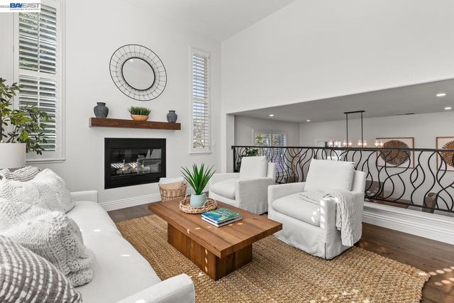 1048 Peppermill Ct, Concord, CA 94518