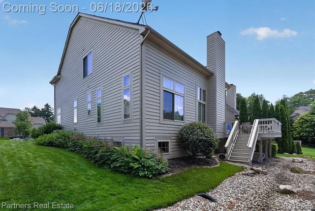 4632 Villa France Drive, Brighton, MI 48116