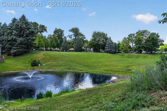 4632 Villa France Drive, Brighton, MI 48116