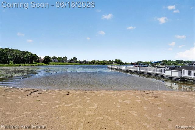 4632 Villa France Drive, Brighton, MI 48116