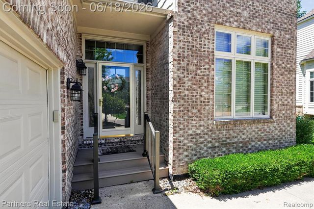 4632 Villa France Drive, Brighton, MI 48116