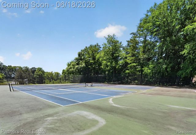 4632 Villa France Drive, Brighton, MI 48116