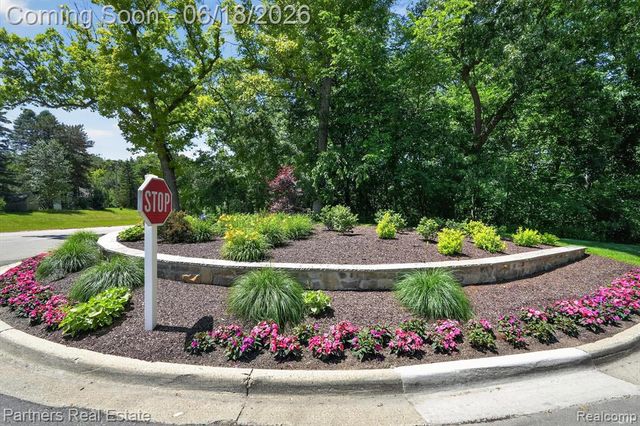 4632 Villa France Drive, Brighton, MI 48116