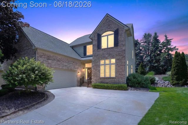 4632 Villa France Drive, Brighton, MI 48116