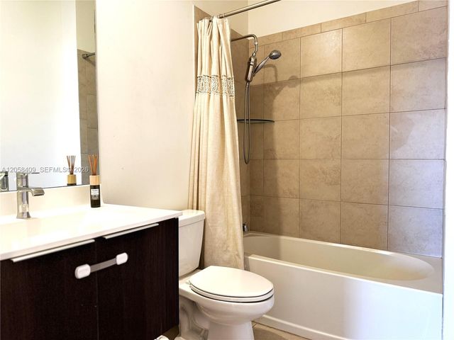 10455 NW 82nd Street 35, Doral, FL 33178