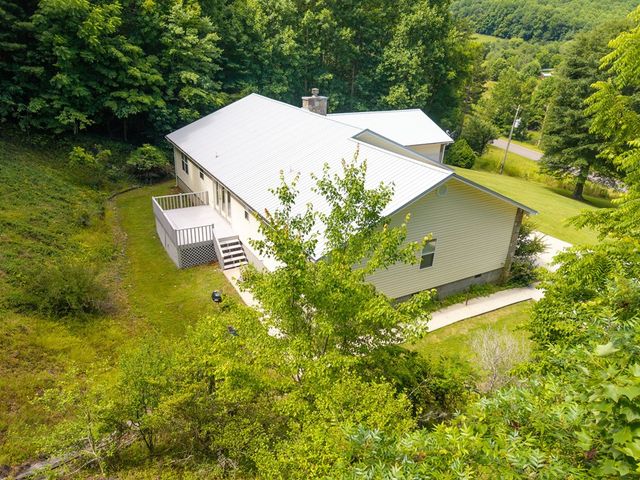 810 Hog Creek Road, Hiawassee, MS 39546