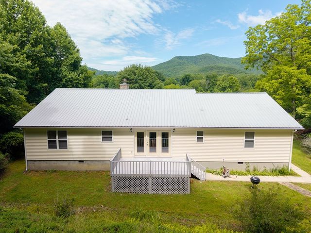 810 Hog Creek Road, Hiawassee, MS 39546