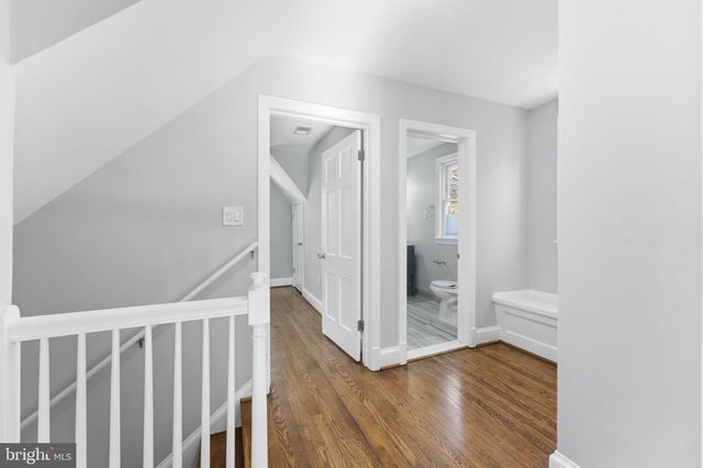 8209 FLOWER AVE, Takoma Park, MD 20912