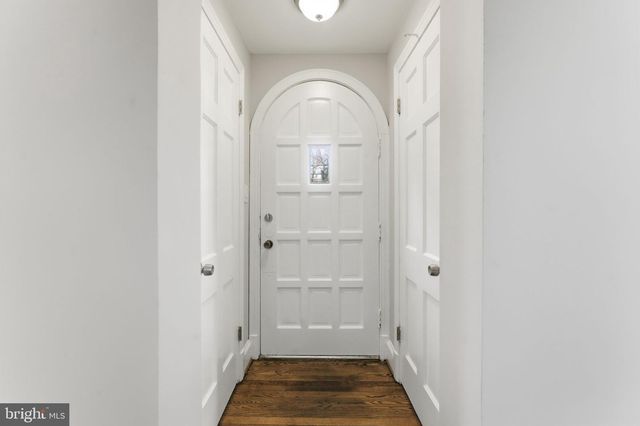 8209 FLOWER AVE, Takoma Park, MD 20912