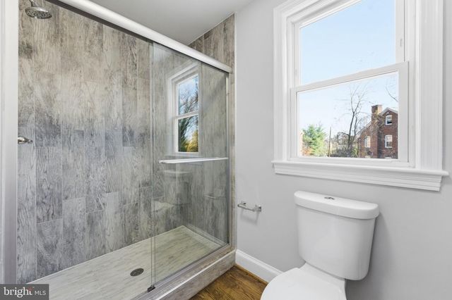 8209 FLOWER AVE, Takoma Park, MD 20912