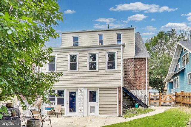 8209 FLOWER AVE, Takoma Park, MD 20912