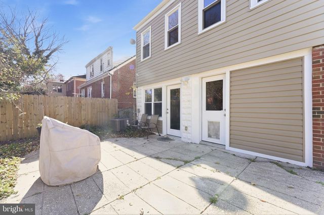 8209 FLOWER AVE, Takoma Park, MD 20912